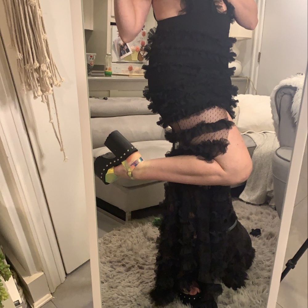 Stunning Black Lace mini with Maxi lace